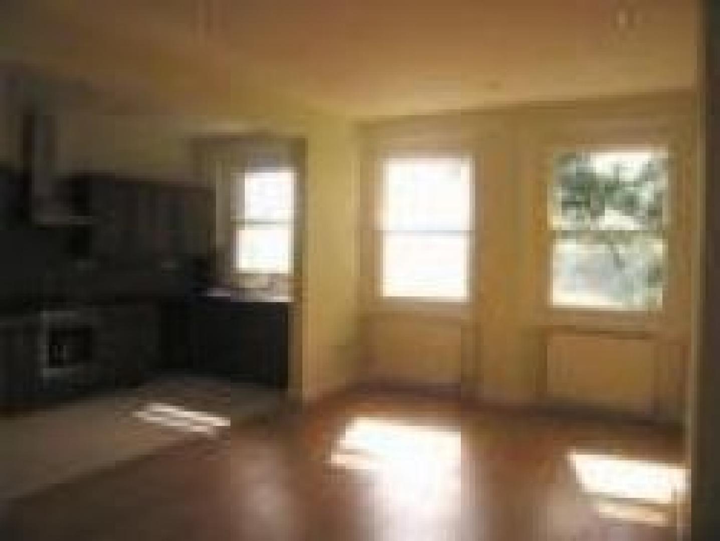 			4 Bedroom, 1 bath, 1 reception Flat			 Fellows Road, SWISS COTTAGE/BELSIZE PARK